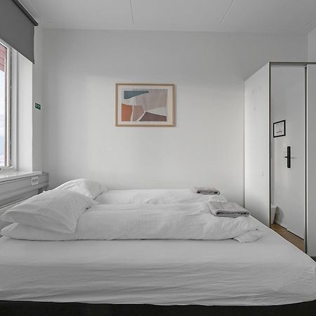 Bank Guesthouse By Kef Airport Keflavík Kültér fotó