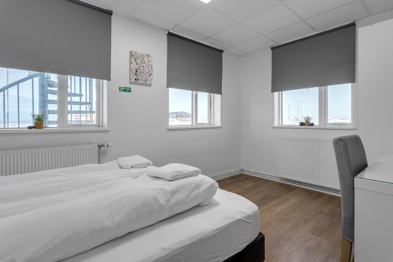 Bank Guesthouse By Kef Airport Keflavík Kültér fotó