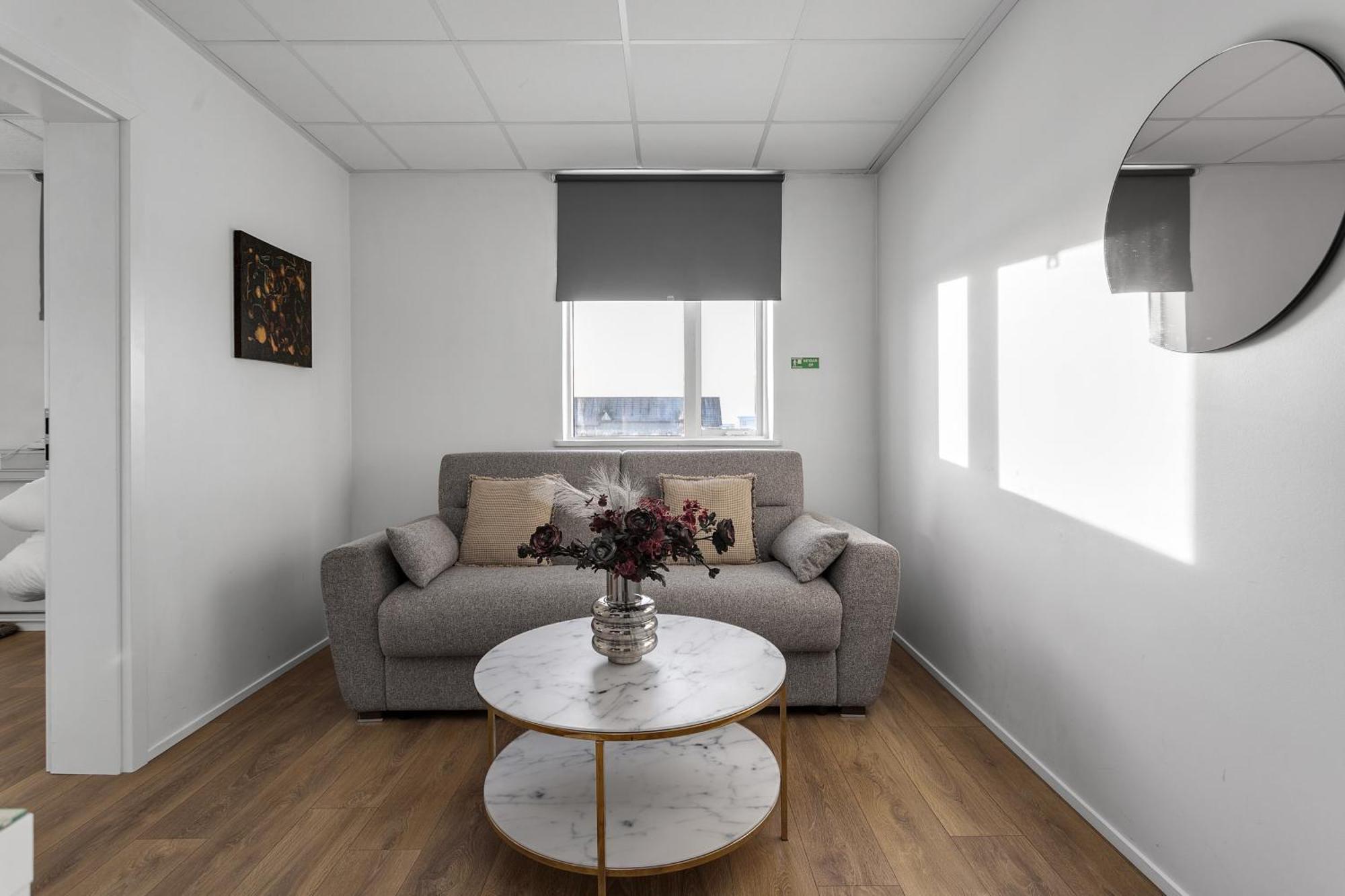 Bank Guesthouse By Kef Airport Keflavík Kültér fotó