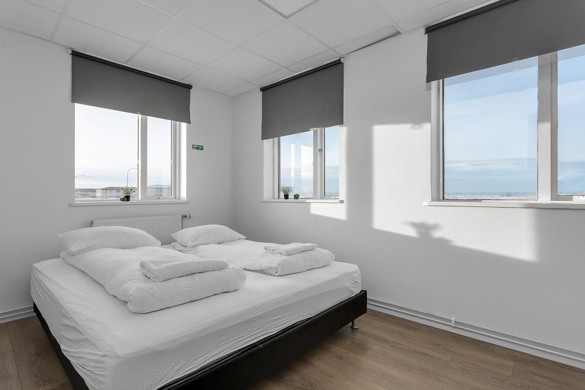 Bank Guesthouse By Kef Airport Keflavík Kültér fotó