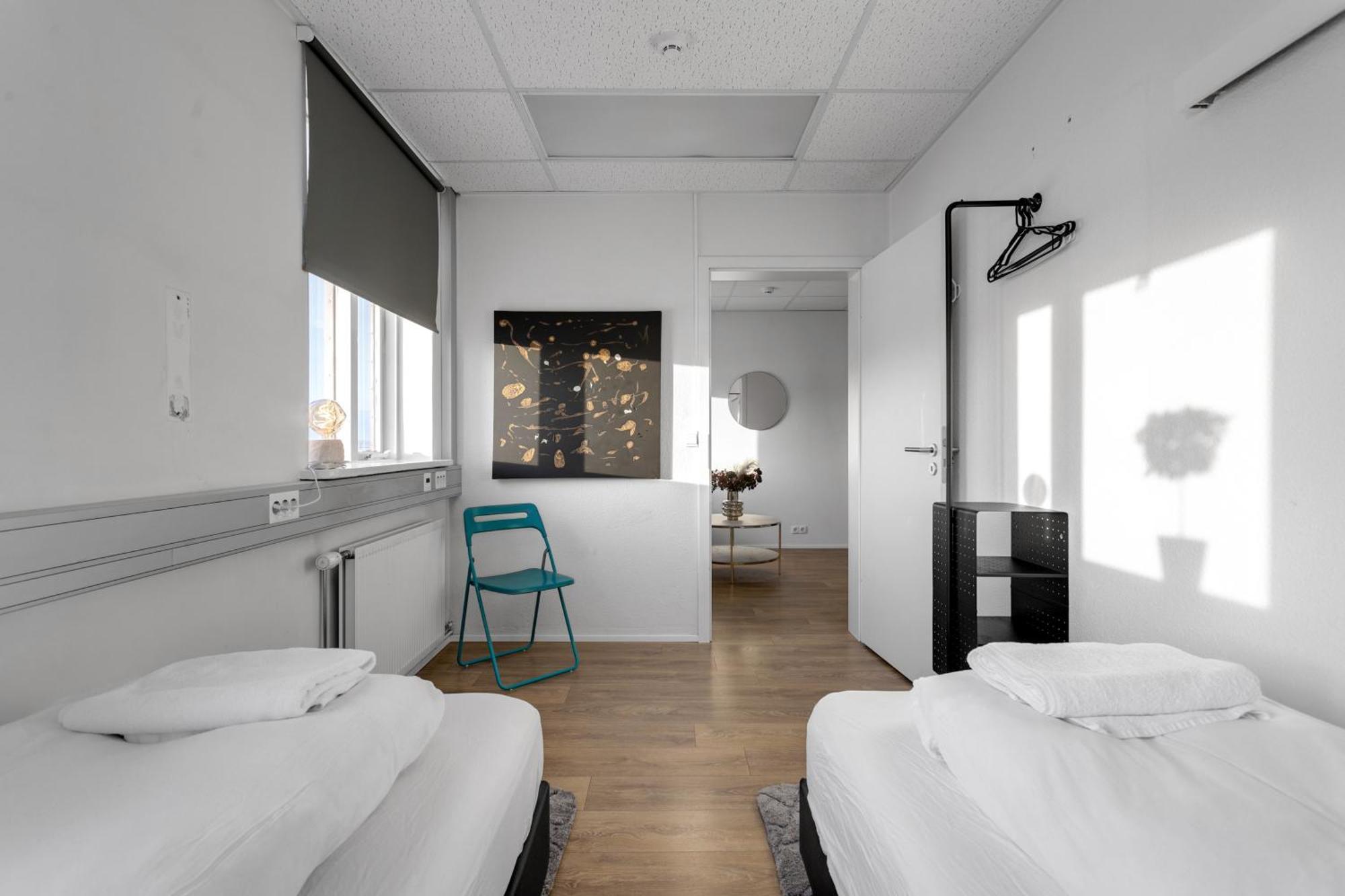 Bank Guesthouse By Kef Airport Keflavík Kültér fotó